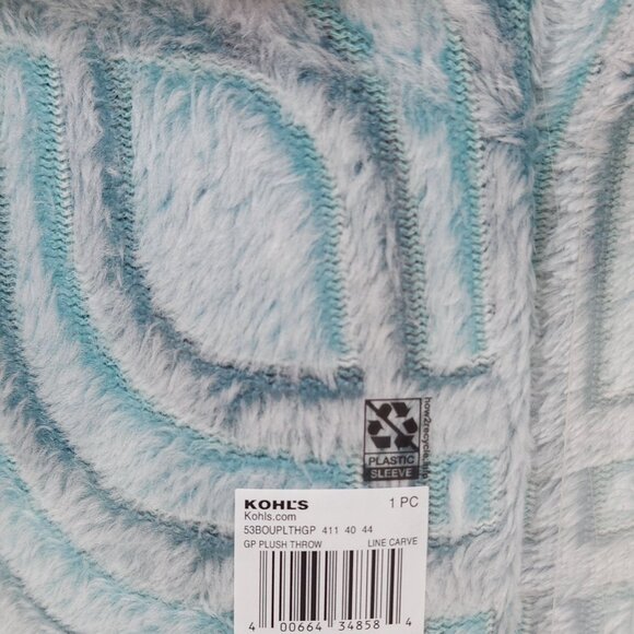 The Big One Supersoft Plush Throw 5' x 6' Line Carve Pattern Oversized Cozy Soft - Picture 7 of 10